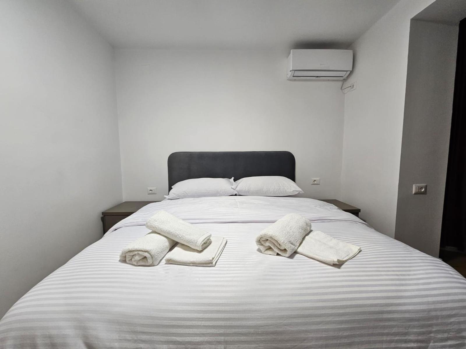 טיראנה Elois Luxury Apartment מראה חיצוני תמונה