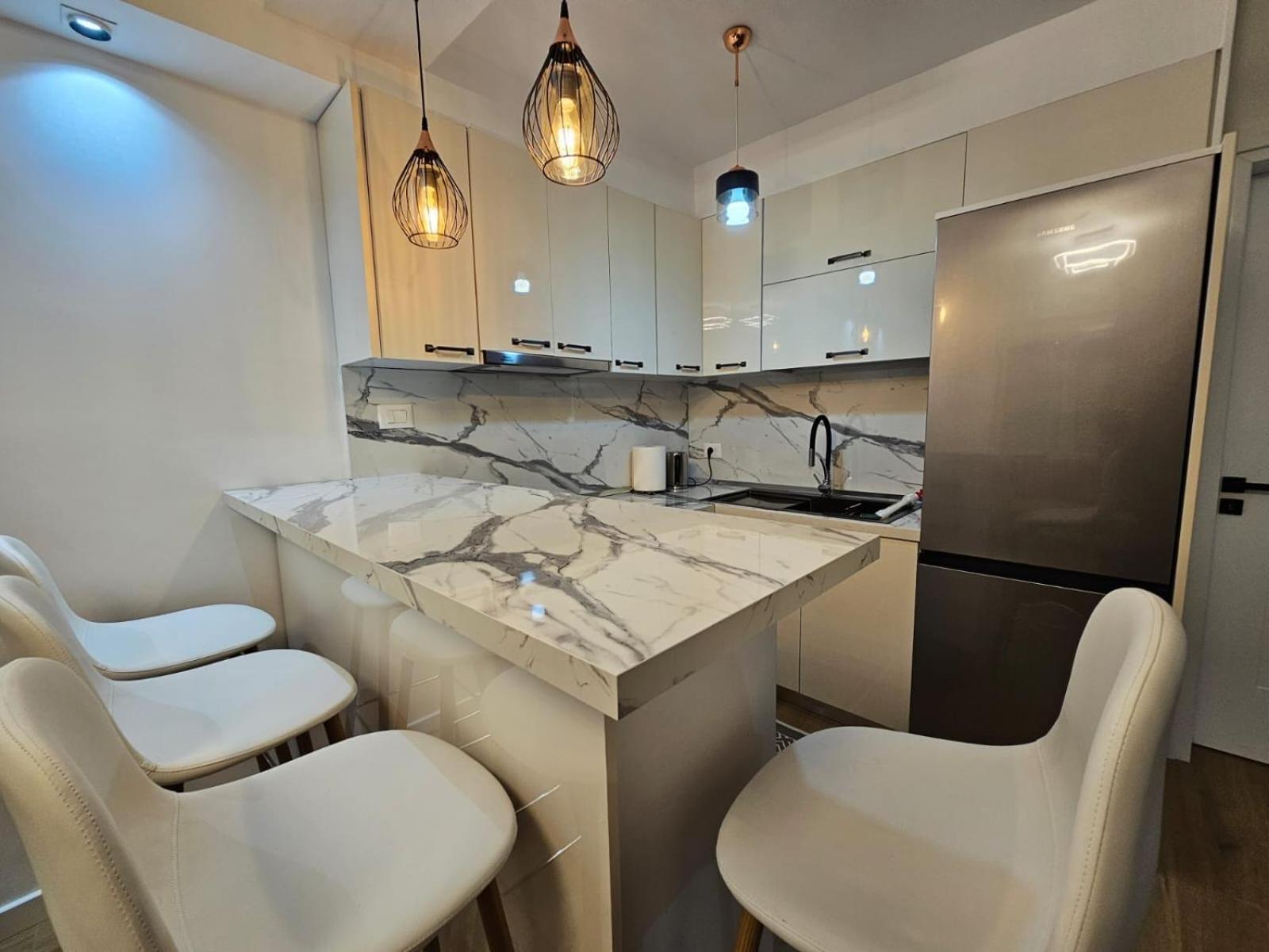 טיראנה Elois Luxury Apartment מראה חיצוני תמונה
