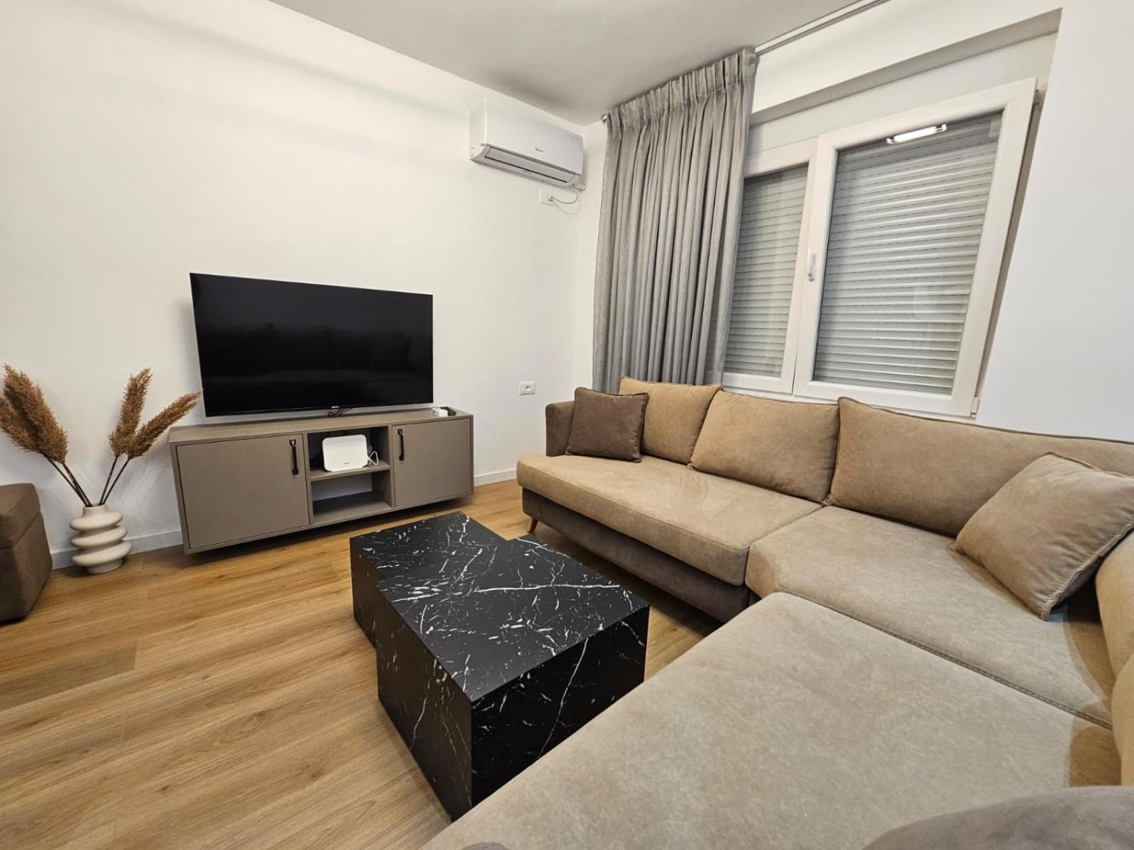 טיראנה Elois Luxury Apartment מראה חיצוני תמונה